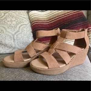 Tan Wedges